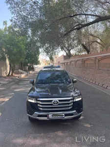 Toyota Land Cruiser GXR 2023